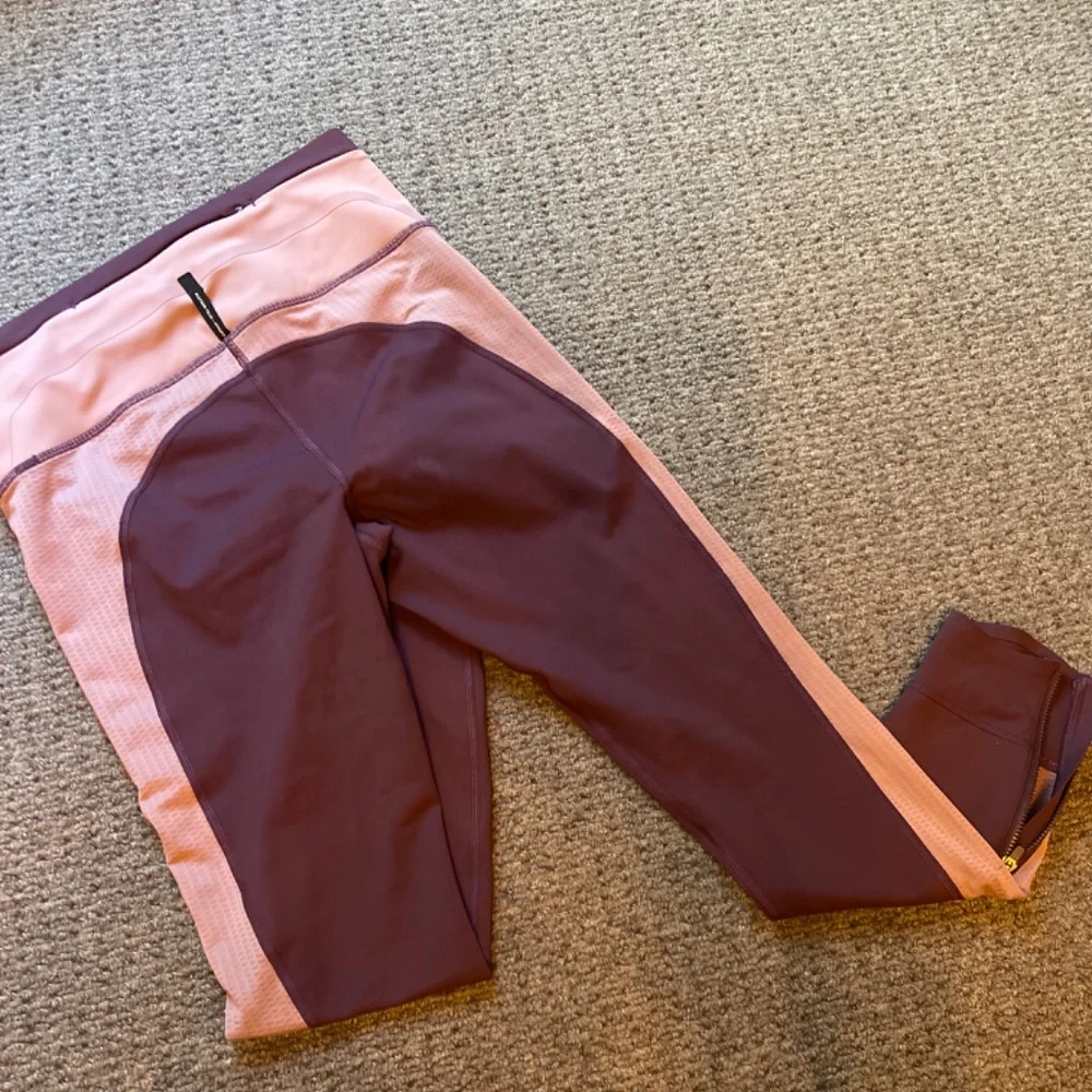 Athleta running legging aubergine purple maroon size small Allyson Felix - Picture 5 of 5